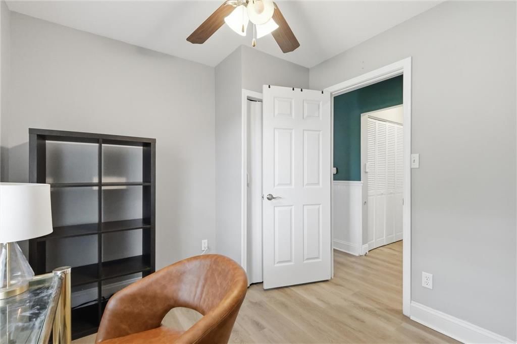 1825 Brook Street — photo 20