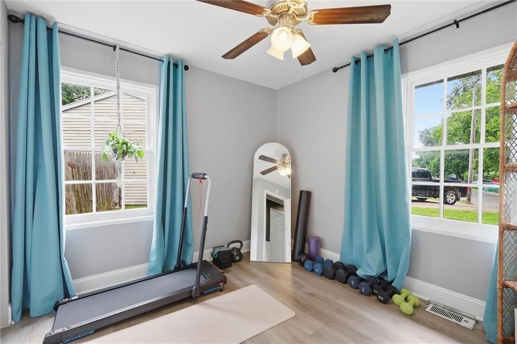 1825 Brook Street — photo 21