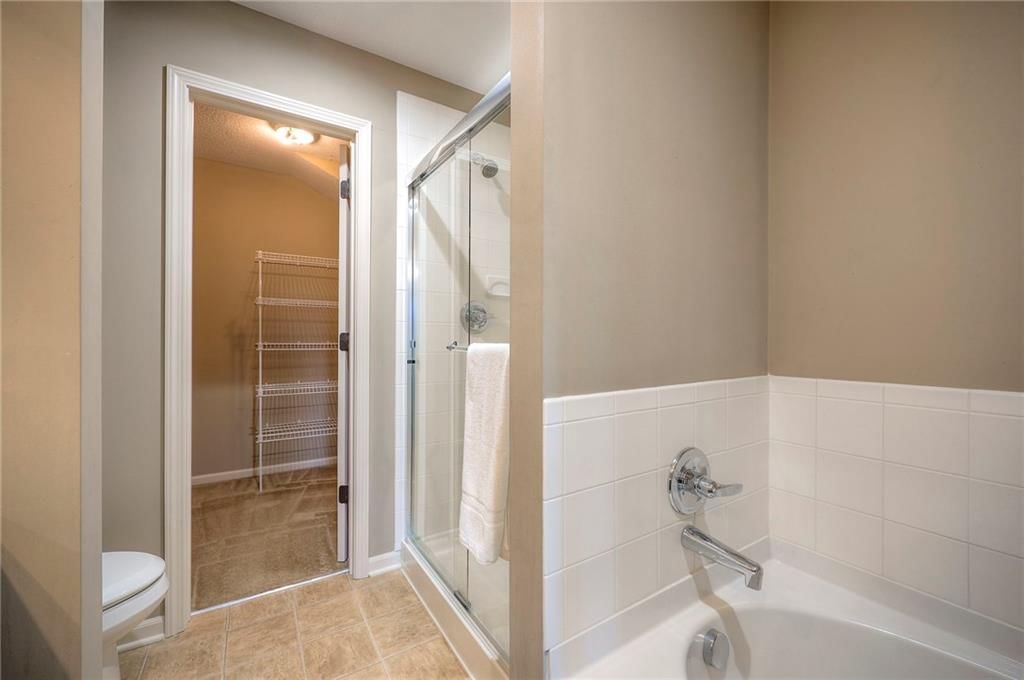 15924 Buena Vista Street — photo 40