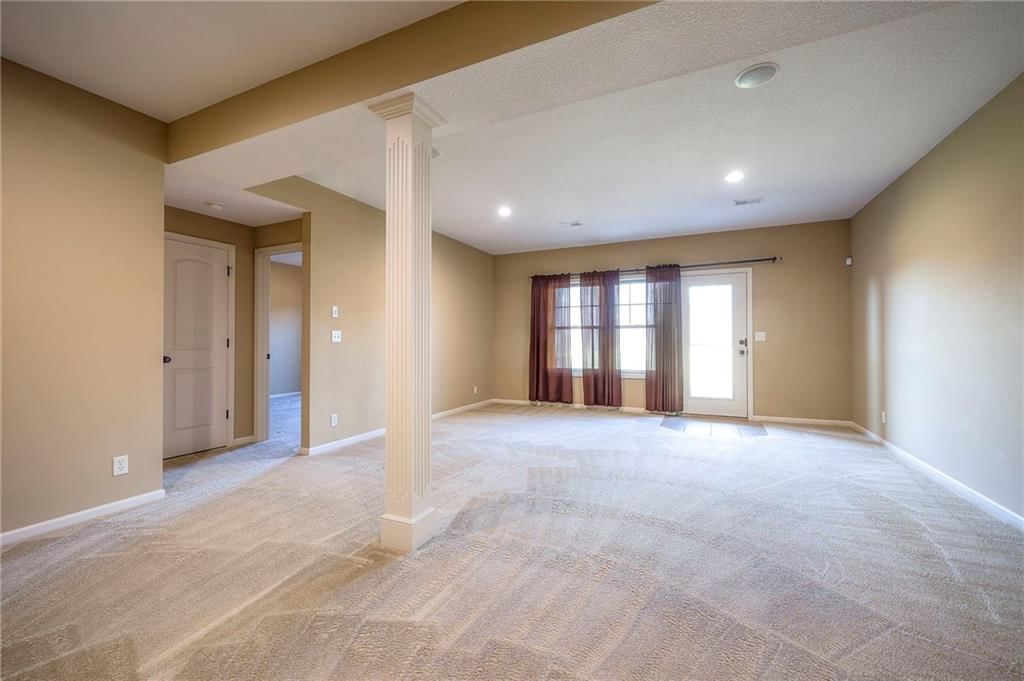 15924 Buena Vista Street — photo 44