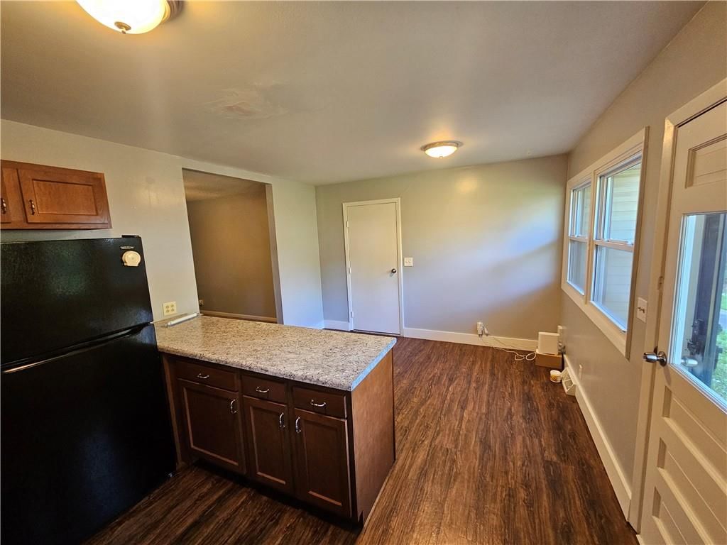 306 Pacific Drive — photo 8
