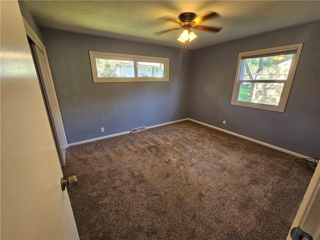 306 Pacific Drive — photo 14