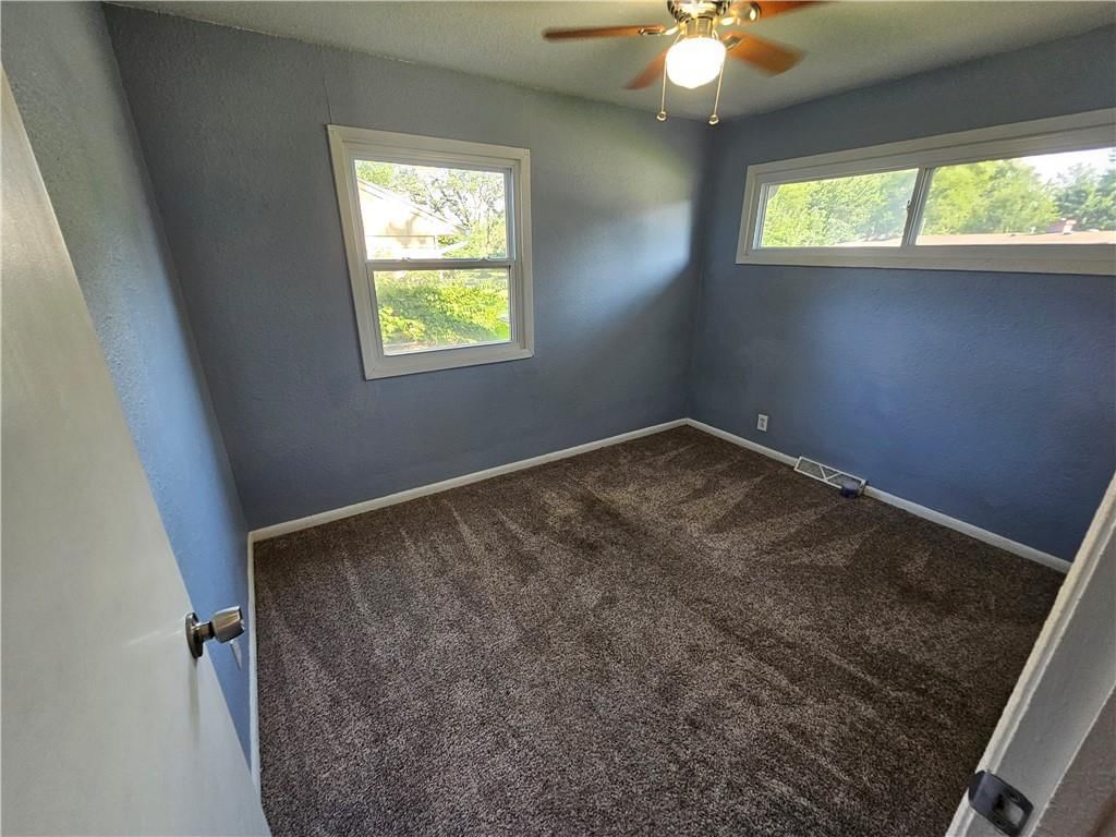 306 Pacific Drive — photo 19