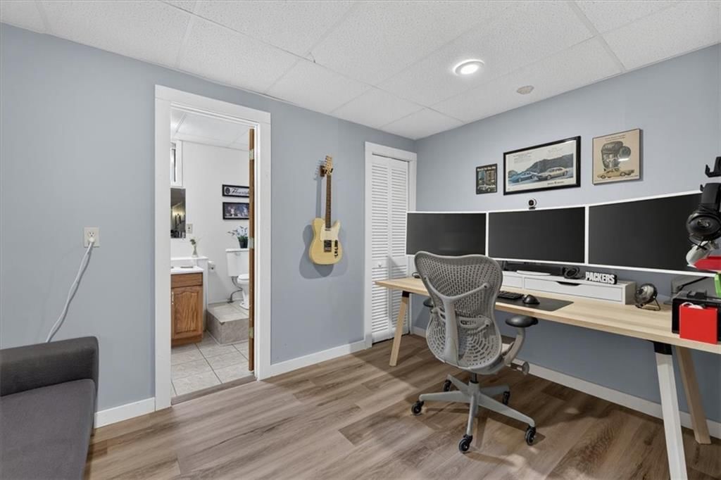16000 Megan Street — photo 32