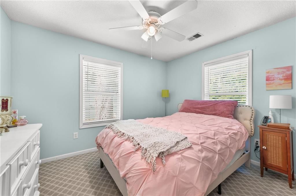 5520 Barton Lane — photo 10