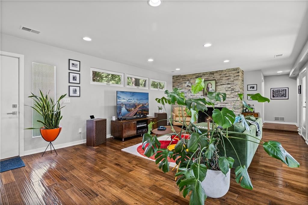 8201 W 64th Terrace — photo 11