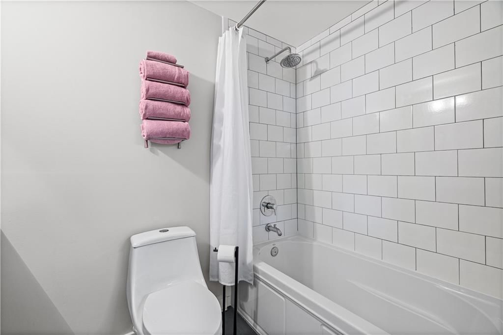 8201 W 64th Terrace — photo 33
