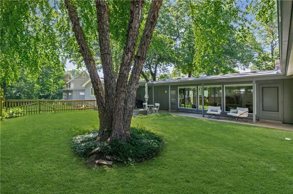 8201 W 64th Terrace — photo 41