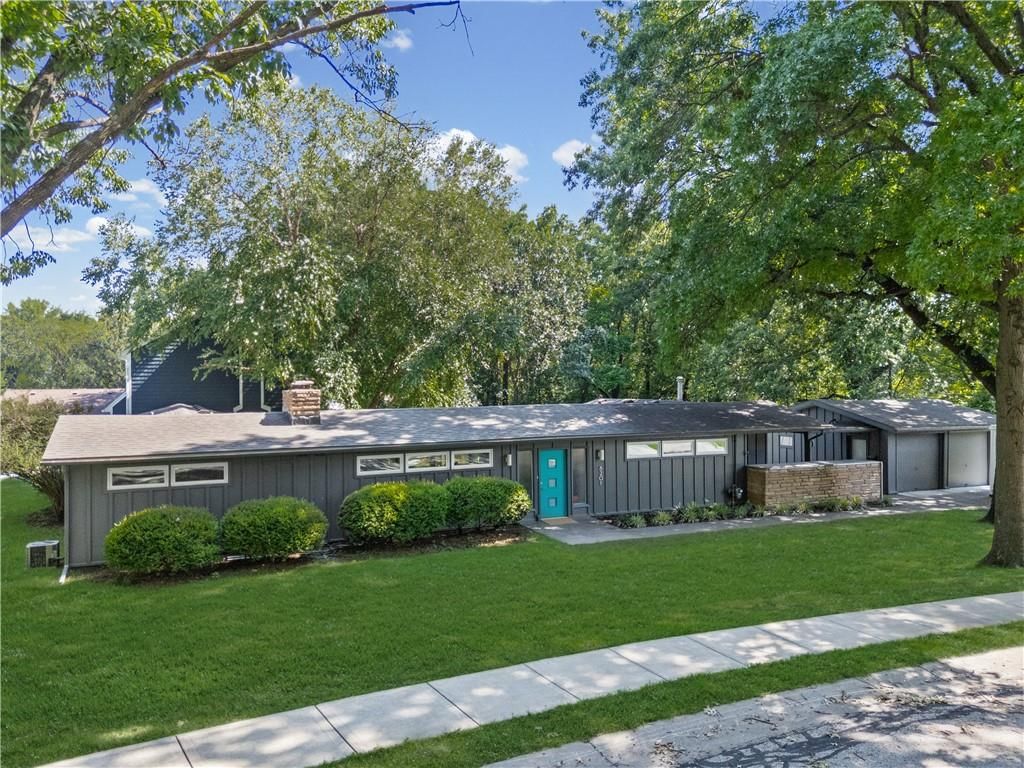 8201 W 64th Terrace — photo 51