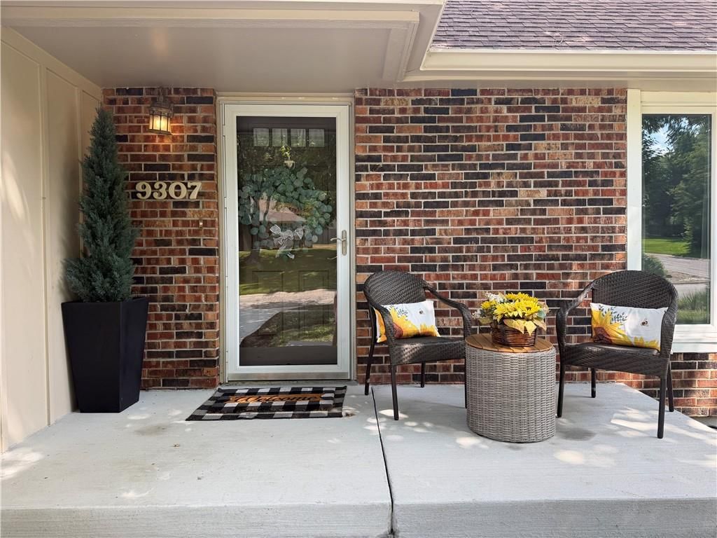 9307 Alden Street — photo 2