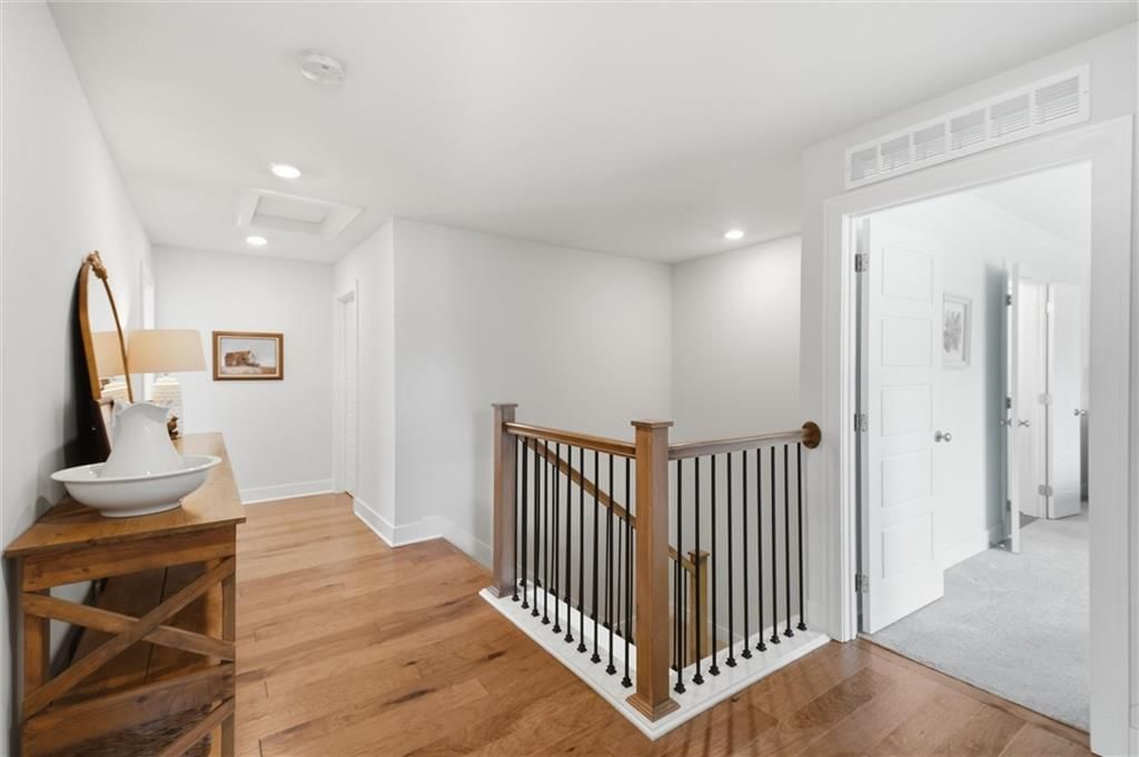 140 SE Riley Street — photo 24