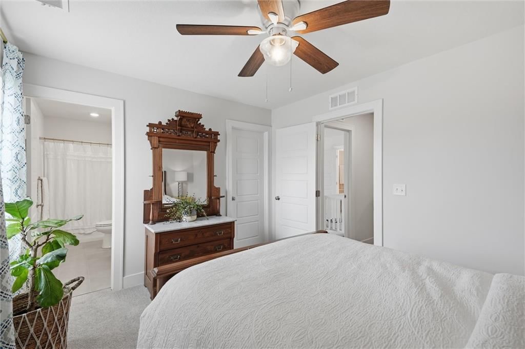 140 SE Riley Street — photo 31