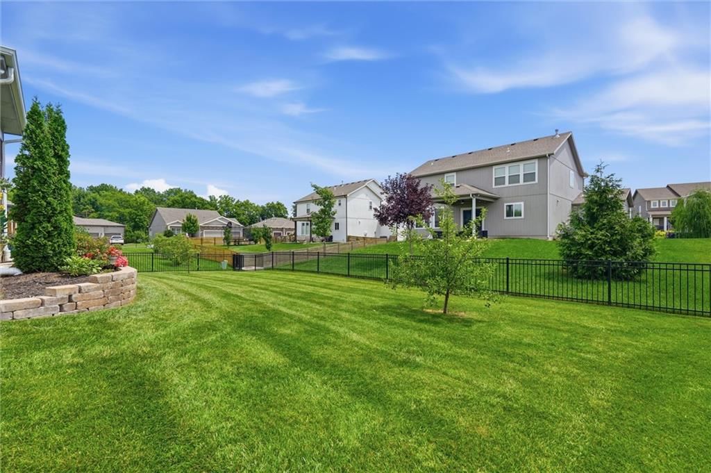 140 SE Riley Street — photo 39