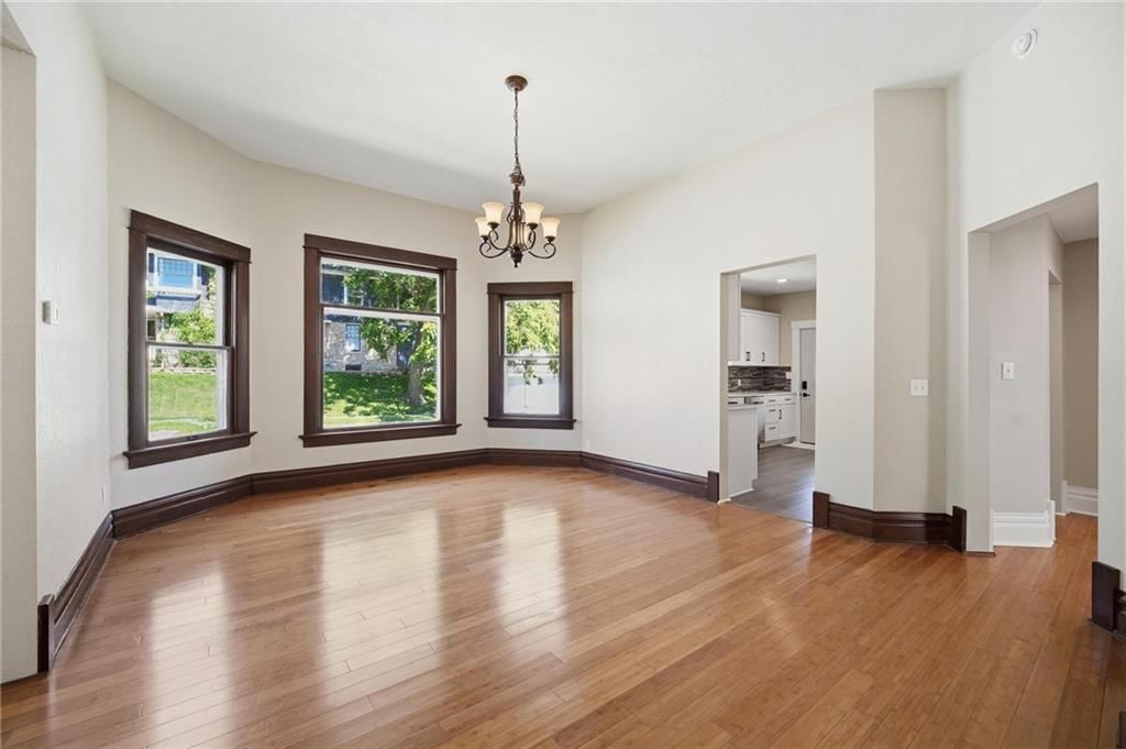 2420 Jules Street — photo 12