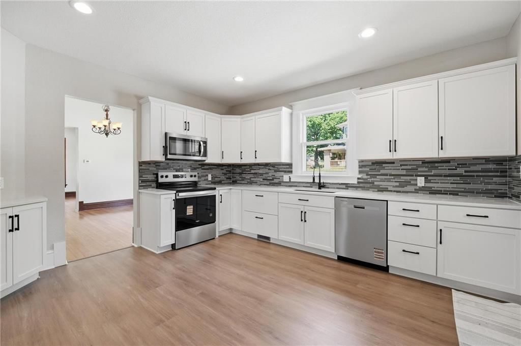 2420 Jules Street — photo 16