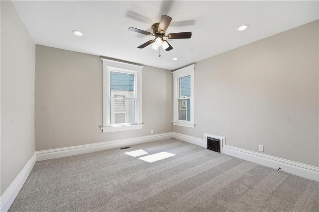 2420 Jules Street — photo 22
