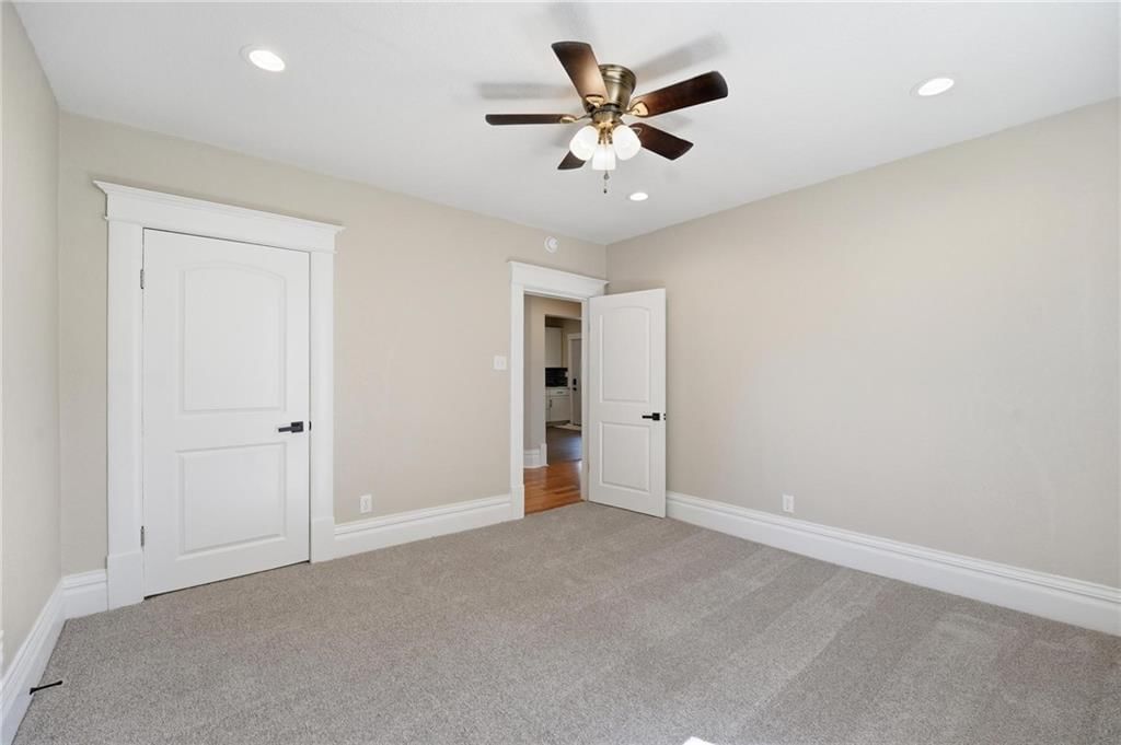 2420 Jules Street — photo 24