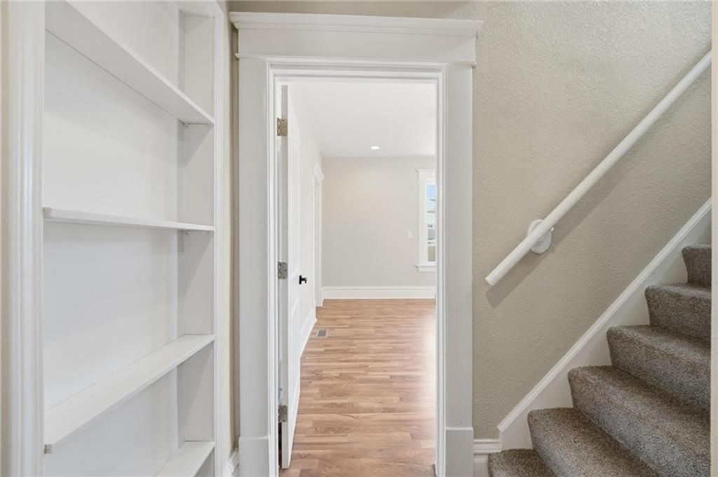 2420 Jules Street — photo 27