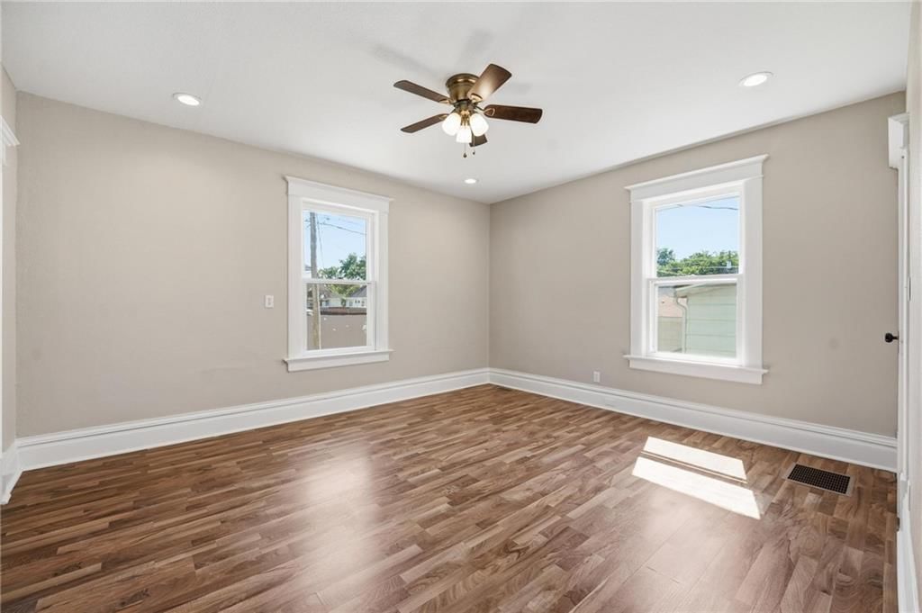 2420 Jules Street — photo 28