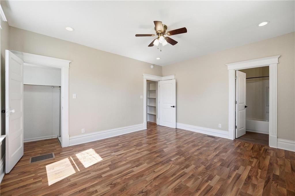 2420 Jules Street — photo 29