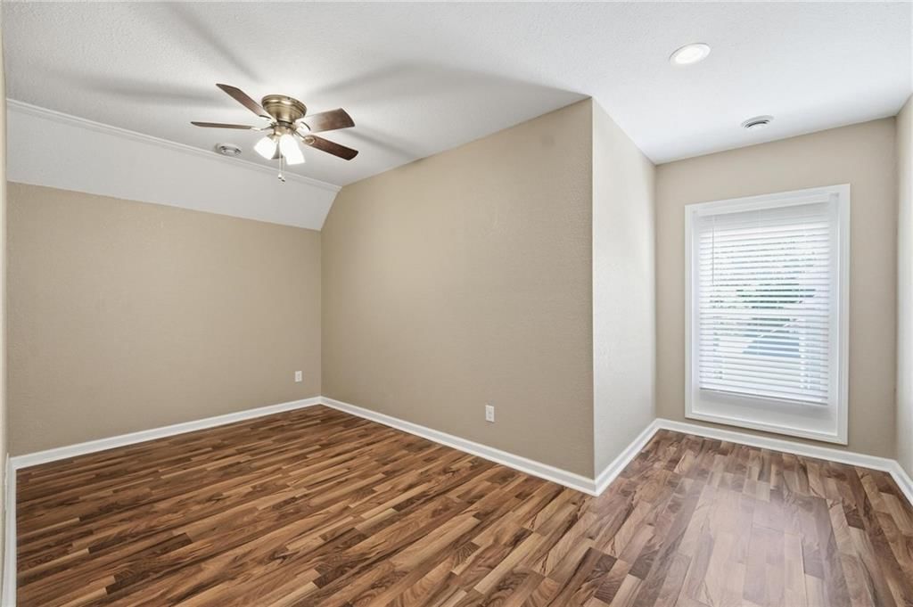 2420 Jules Street — photo 34