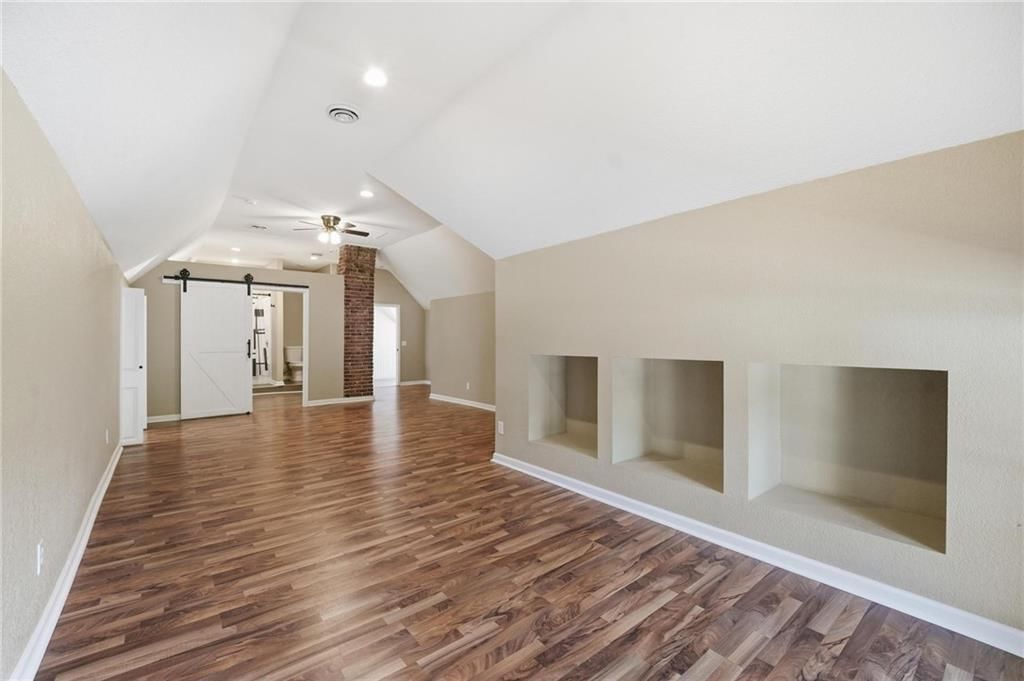 2420 Jules Street — photo 42