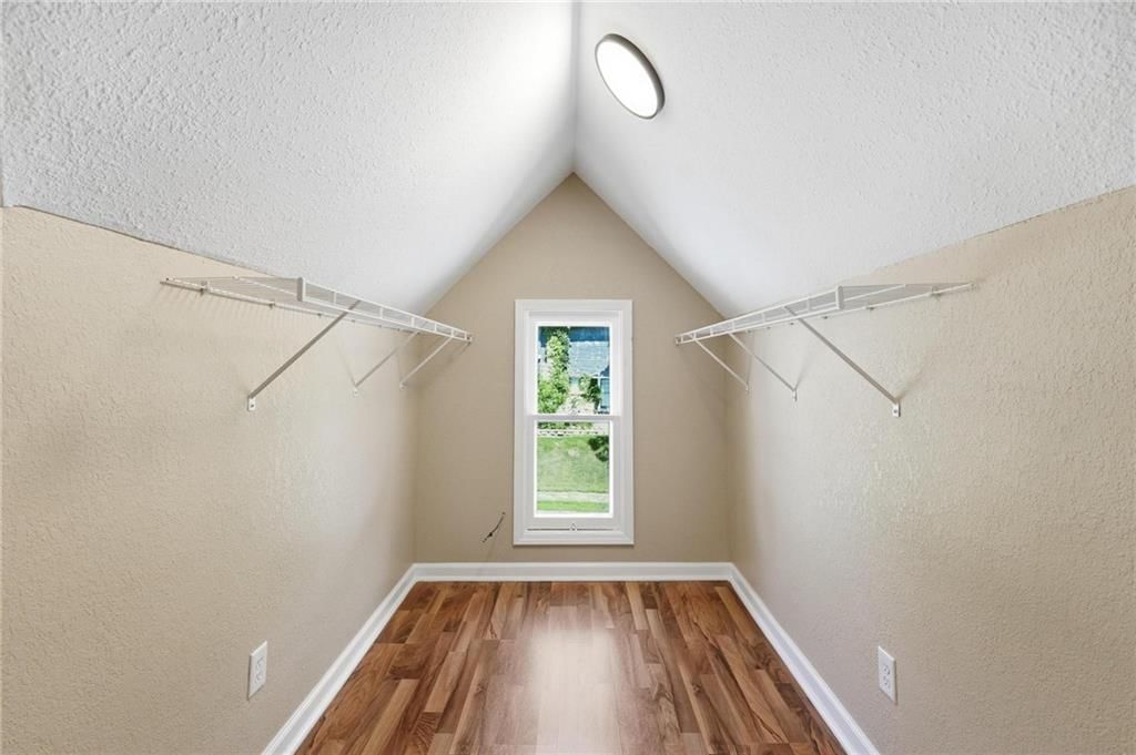 2420 Jules Street — photo 46