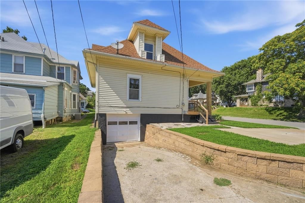 2420 Jules Street — photo 51