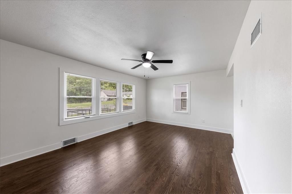 4224 Spruce Avenue — photo 4