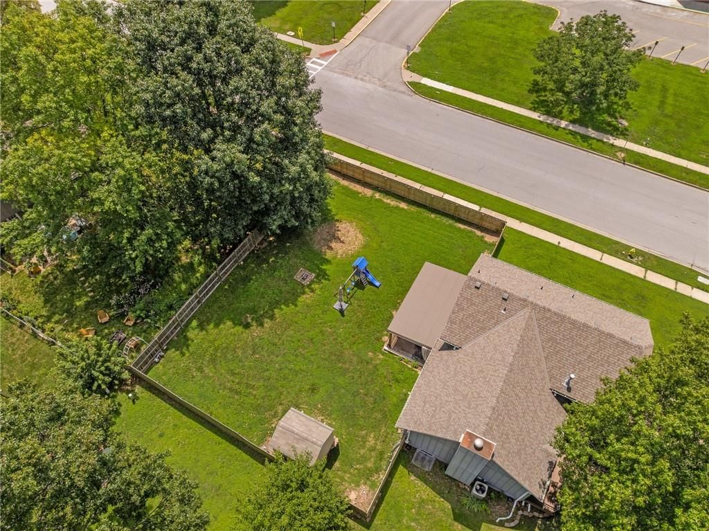 15700 W 146th Terrace — photo 52