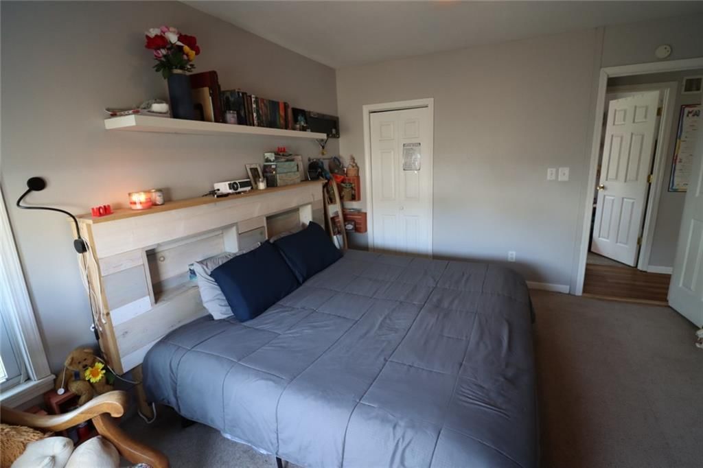 115 E 4th Street — photo 31