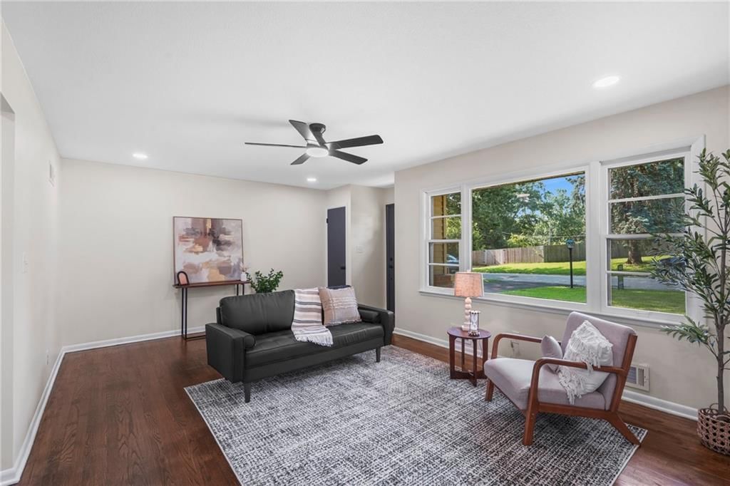 Photo 10 of 25 - 7226 Webster Avenue, Kansas City, KS 66109