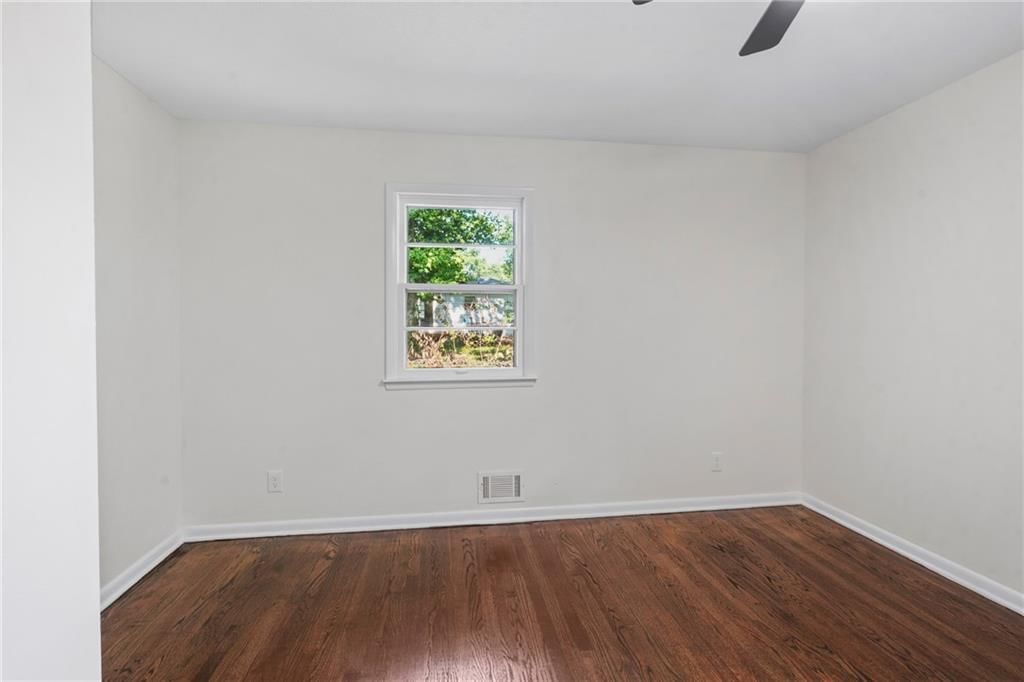 Photo 21 of 25 - 7226 Webster Avenue, Kansas City, KS 66109