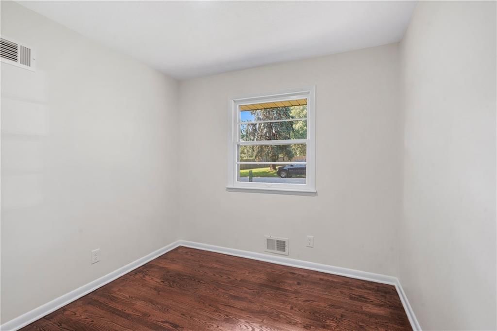 Photo 22 of 25 - 7226 Webster Avenue, Kansas City, KS 66109
