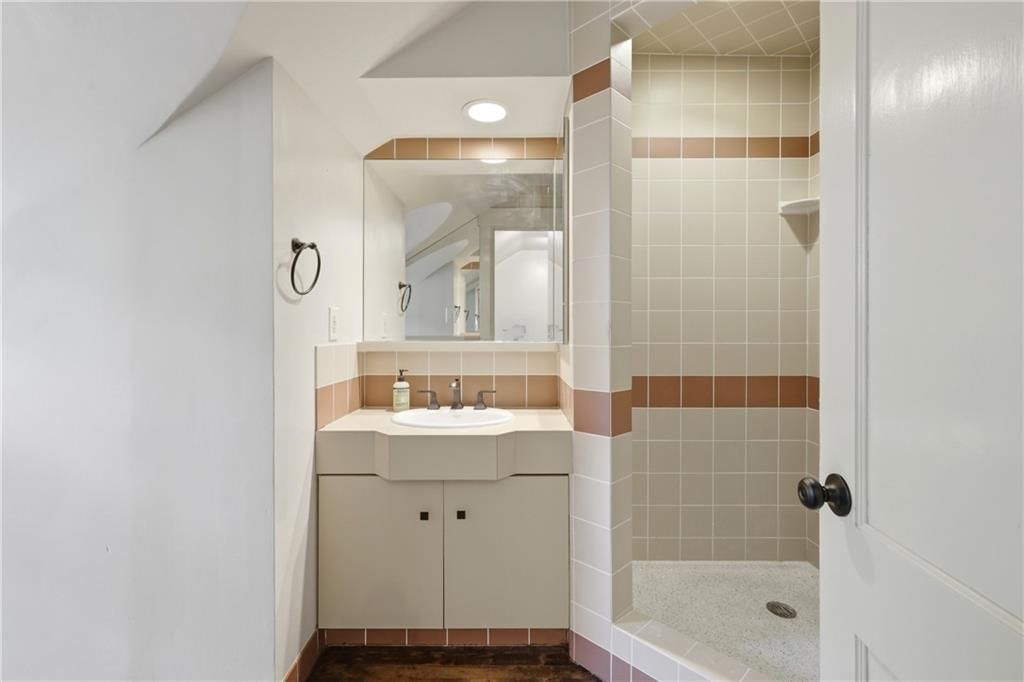 3632 Campbell Street — photo 51