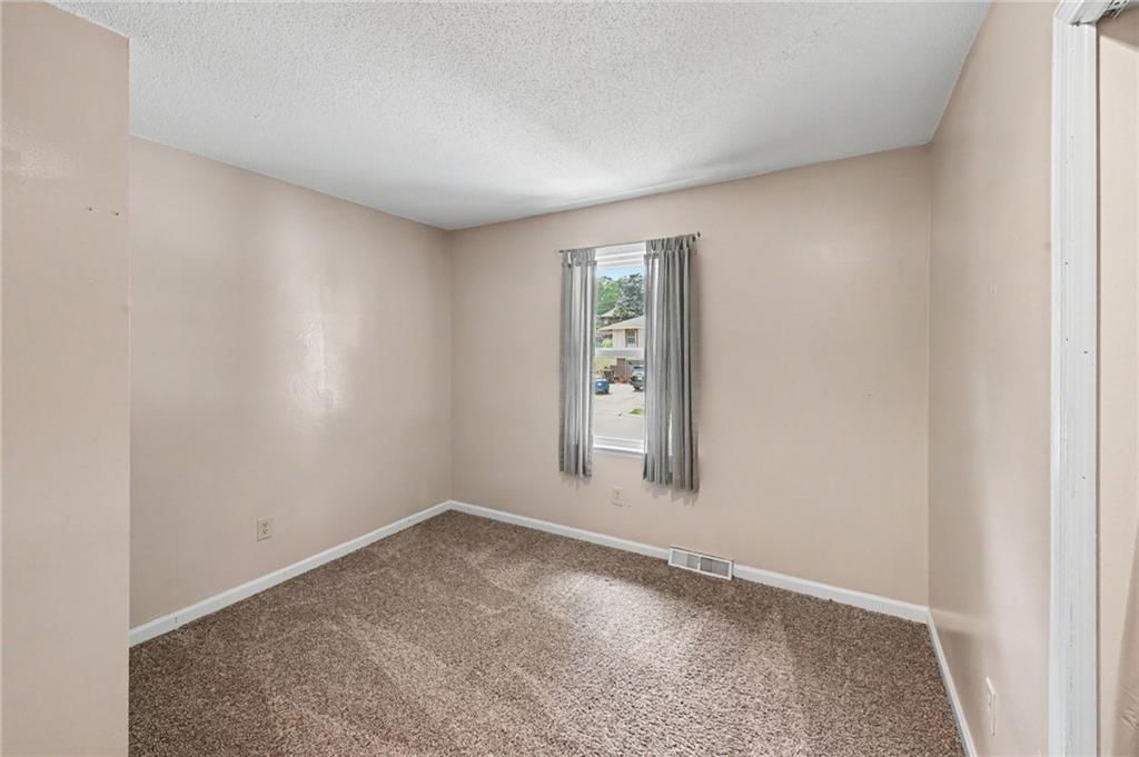 2521 S Whitney Avenue — photo 17