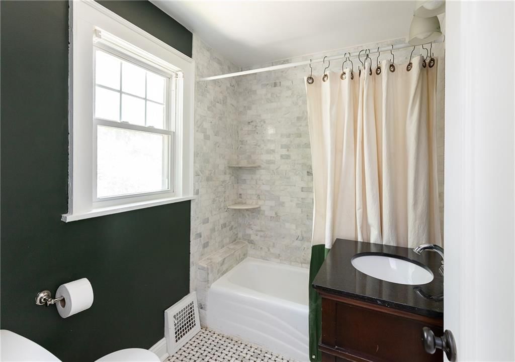316 E 68th Terrace — photo 16