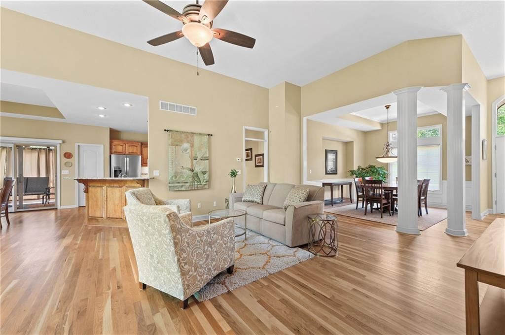 7823 N Cosby Avenue — photo 8
