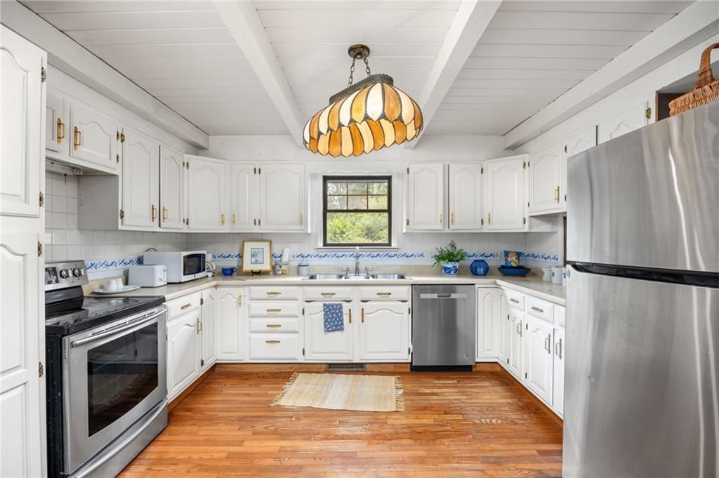 2204 S Taylor Street — photo 12