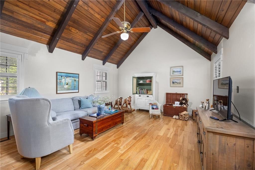 2204 S Taylor Street — photo 16