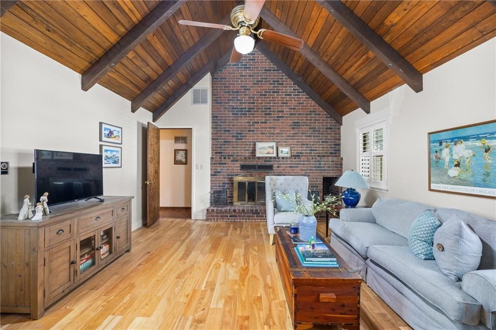 2204 S Taylor Street — photo 17
