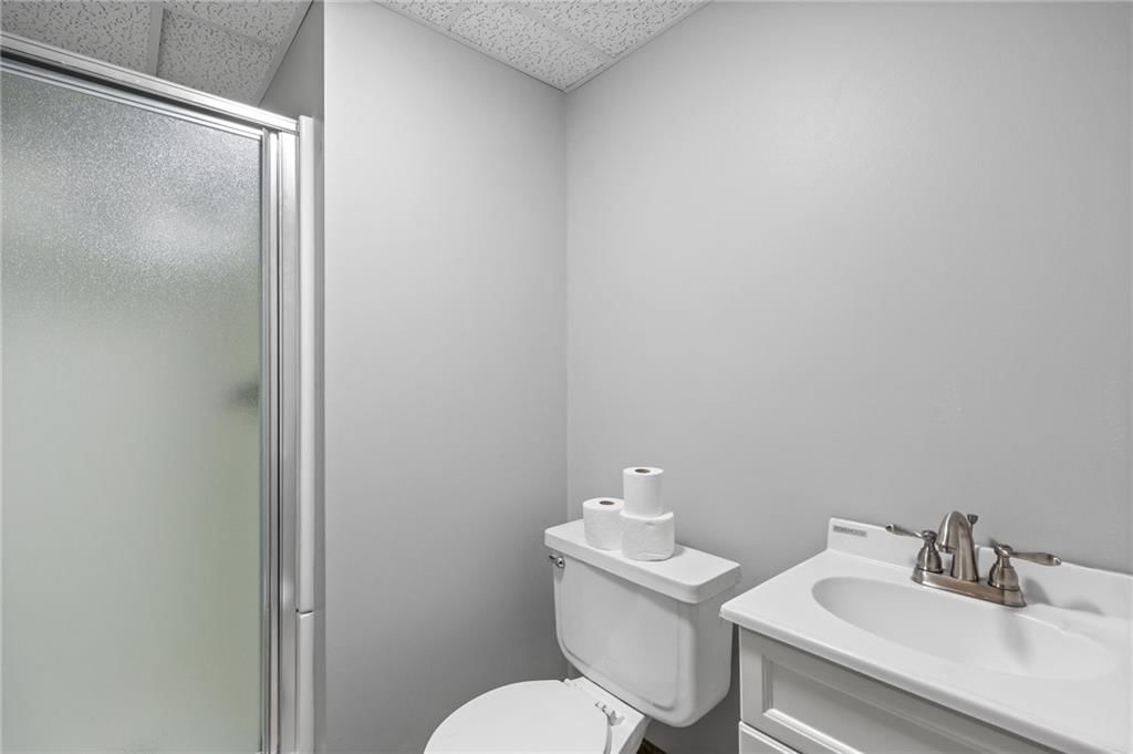 2204 S Taylor Street — photo 30