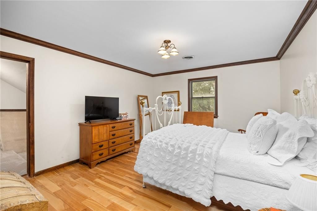 2204 S Taylor Street — photo 34