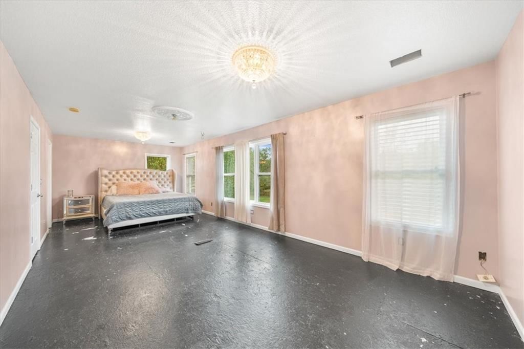 332 NE Parks Edge Drive — photo 15
