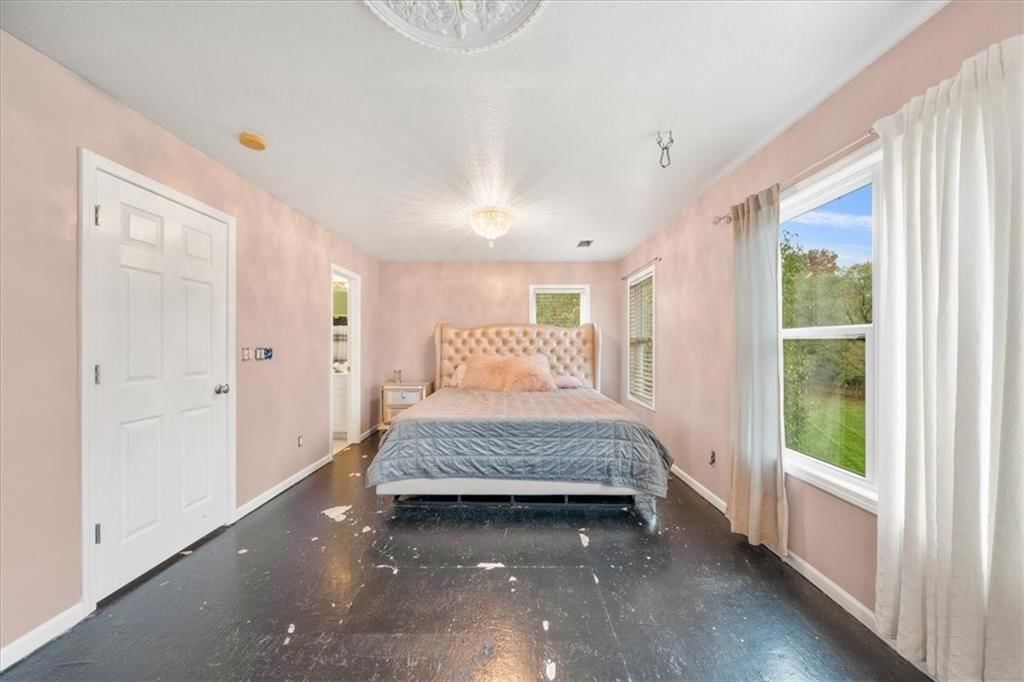 332 NE Parks Edge Drive — photo 16