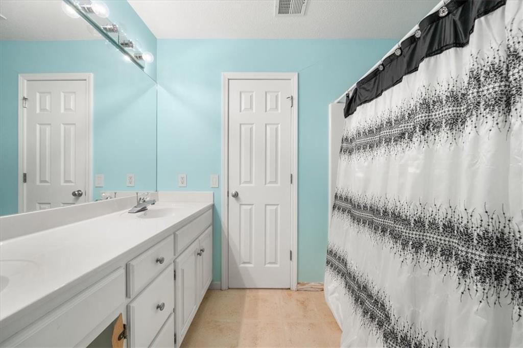 332 NE Parks Edge Drive — photo 19