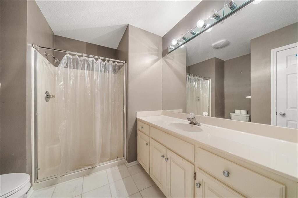 332 NE Parks Edge Drive — photo 21