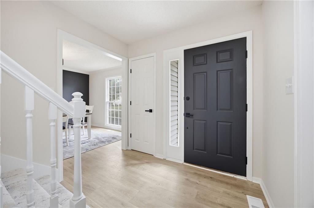 15417 W 94th Terrace — photo 5