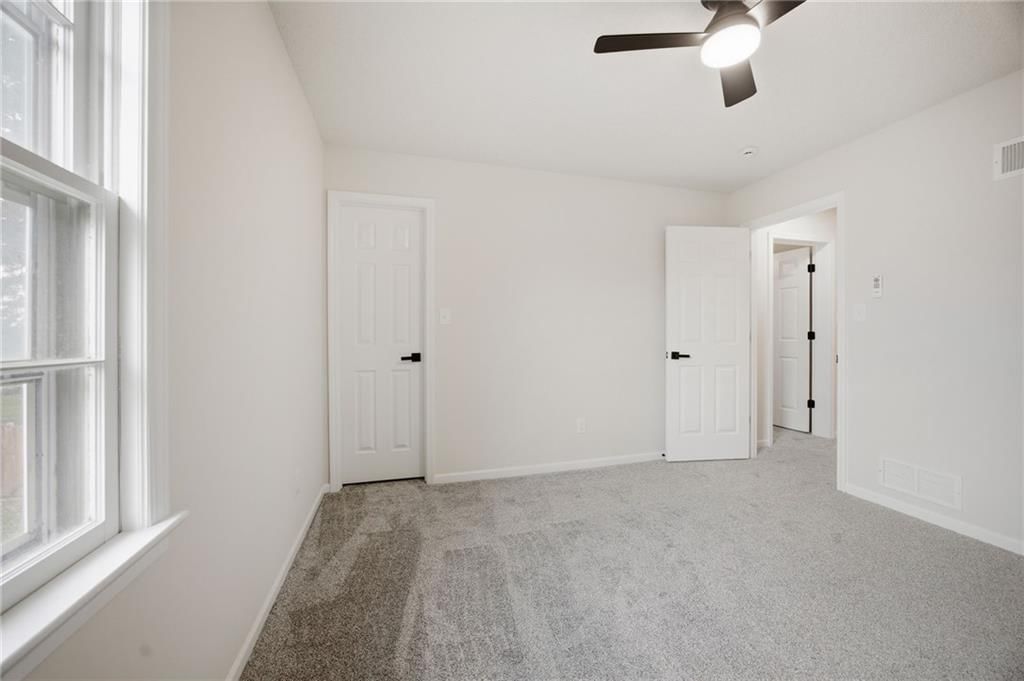 15417 W 94th Terrace — photo 25