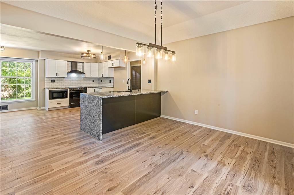 1208 NW Fairway Circle — photo 10